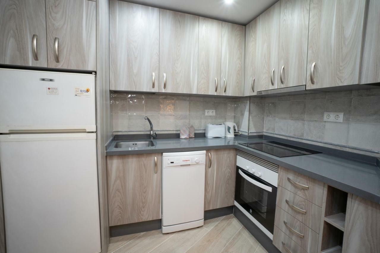 Palmeras 80 Menyber Нерха Экстерьер фото